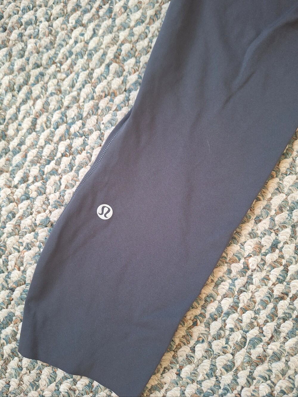 Lululemon Base Pace High Rise 23" Cropped Leggings Size 6 Graphite Grey Nulux - Picture 13 of 13